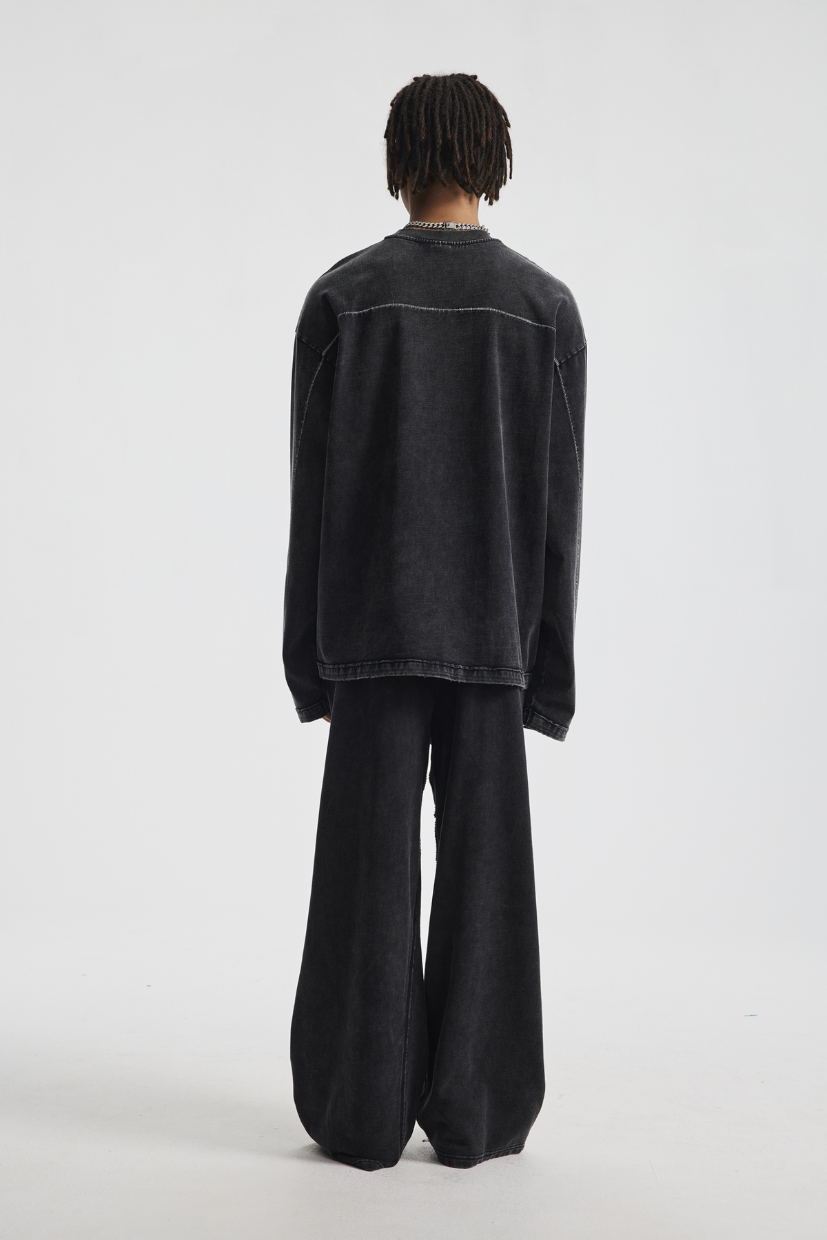 Contrast-Stitch Long-Sleeve T-Shirt – fabric and construction detail