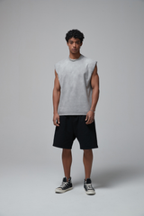 Boxy Raw-Edge Sleeveless T-Shirt – detail view